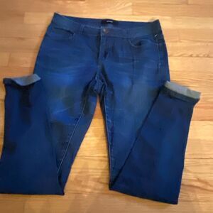 MARCS sz 28 straight leg jeans